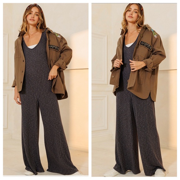 32 Fabulous Wide Leg knit Jumpsuit with back pockets - Picture 2 of 4